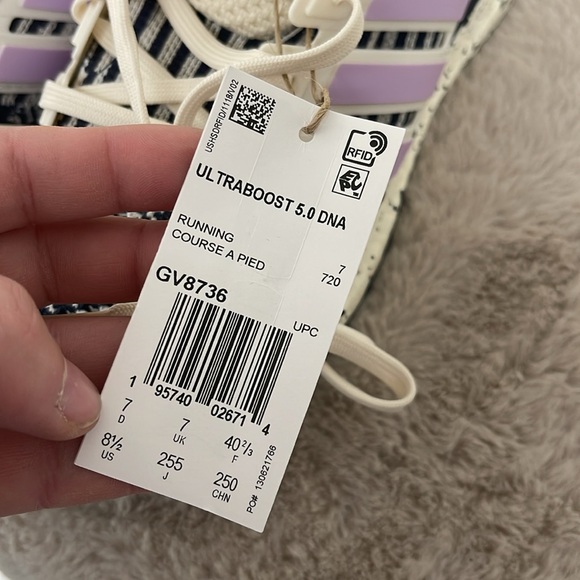 NWT Adidas ultraboosts - Picture 6 of 9